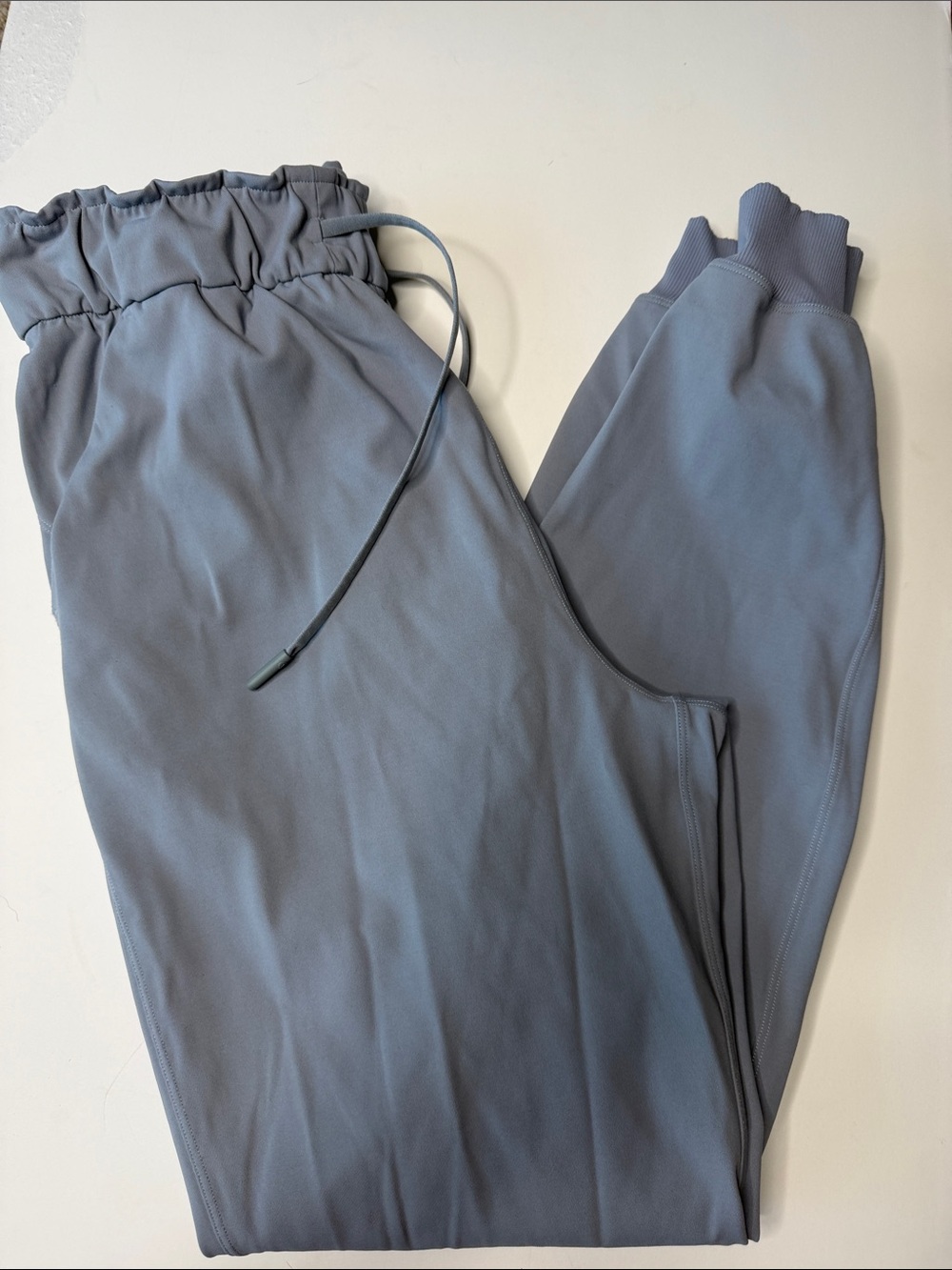 Lululemon Keep moving jogger size 4